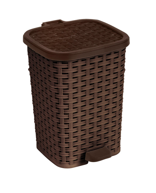 Step-On Trash Can, Wicker Style - Brown 6 qt