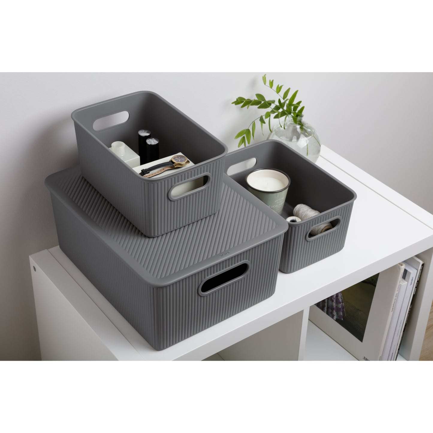 15 Liter Ribbed Storage Bin Grey