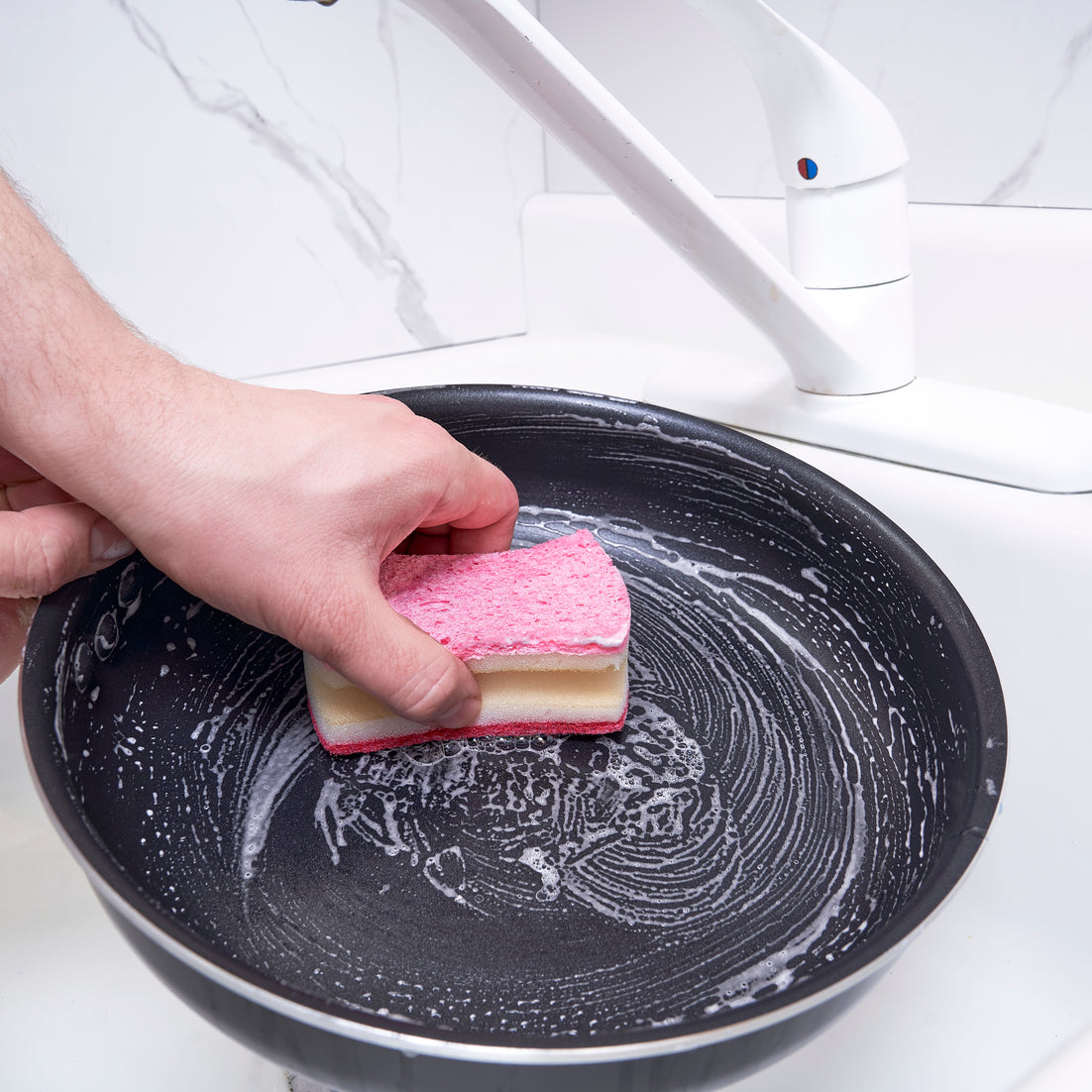 Scrub Sponge with Comfortable Grip, Red